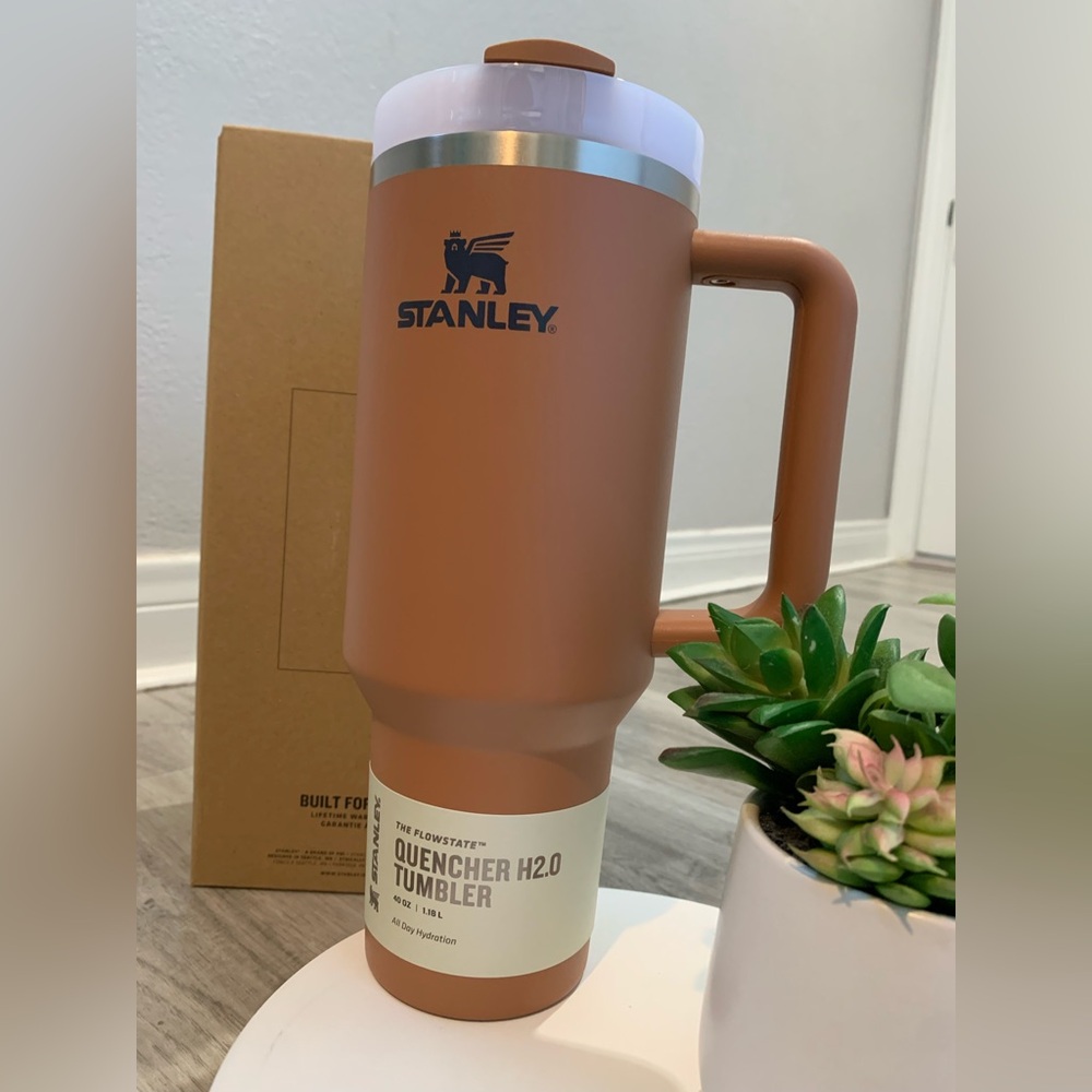 Stanley 40oz tumbler tumb toast